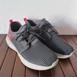 SKETCHER Go Run Fast Valor Sneaker Size 6